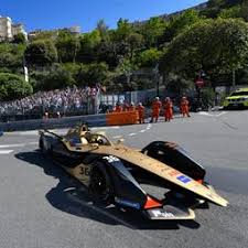 Räikkönen dreht unterdessen eine persönlich schnellste runde und schiebt sich damit vor seinen teamkollegen giovinazzi auf position acht vor. Historischer Grand Prix Von Monaco