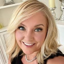 Sharon Brill's Instagram, Twitter & Facebook