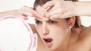 Masalah dehidrasi juga adalah punca bibir kering yang paling kerap terjadi. 5 Masalah Kulit Yang Muncul Akibat Stres