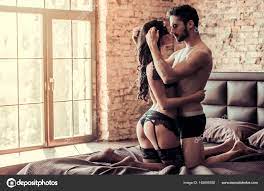 Casal fazendo sexo fotos, imagens de © GeorgeRudy #162695592