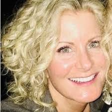 Robin Sterrett's Instagram, Twitter & Facebook