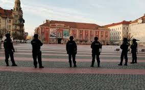 Timișoara ar putea intra în carantină din cauza numărului de infectări. Oaadeb4uova Om