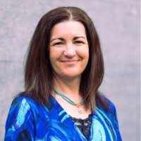 Elaine Teague's Instagram, Twitter & Facebook