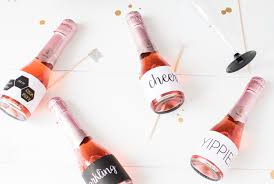 Maybe you would like to learn more about one of these? Free Printable Sektflaschen Etiketten It S Pretty Nice Interior Design Diy