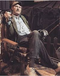 Jaws Quint Can Crush Classic Scene Repin Jaws Movie Classic Horror Movies Robert Shaw