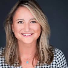 I am deeply honored and grateful to have been recognized by Paulina  Kucharska for my ongoing contribution and commitment to CREW Fort  Lauderdale/Boca Raton. Over the past decade, it has been a… |