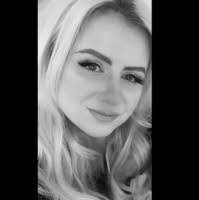 Trisha Earls's Instagram, Twitter & Facebook