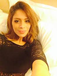 Nada Abouomar's Instagram, Twitter & Facebook