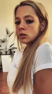 The report will show the number of real people and influencers, the percentage of mass followers and suspicious accounts. Anne Wunsche Tiktok Analytik Profil Videos Hashtags Exolyt