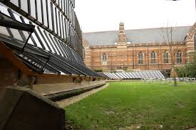 Keble College Oxford De Breyne And Hayward Buildings Architects Ahrends Burton And Koralek 1969 77 William Butterfield Or Building Architect Architecture