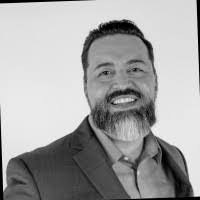 Chris Harl's Instagram, Twitter & Facebook