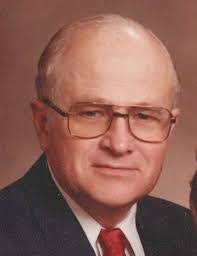 Kenneth Clift's Instagram, Twitter & Facebook