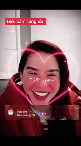 Bình Tinh biểu cảm siêu đáng yêu khi nhìn thấy “Ai” trong live…tui mà là Ai  kia chắc tui cưng bả lắm chèn 🥰 #adelaide #cưng #cưng_xỉu #binhtinh  #dangyeu #binhtinhthaivinh #thaivinhbinhtinh #love #cute ...