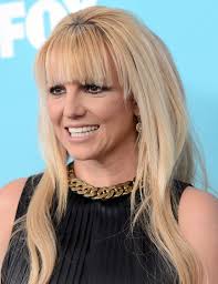 400 x 610 jpeg 31 кб. Ok What The Heck Was Going On With Britney Spears Bangs Last Night Glamour