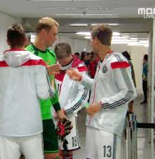 With tenor, maker of gif keyboard, add popular football animated gifs to your conversations. Manuel Neuer Tumblr Germany Football Team Germany Football Germany Team