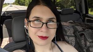 How Anika Noni Rose Gave Little Fires Everywhere's Queer Romance Life