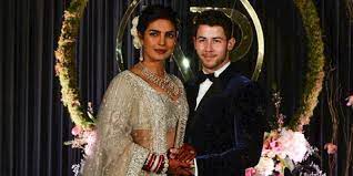 The texan singer, formerly part of the jonas brothers, and the bollywood superstar held a private engagement ceremony in mumbai on saturday. Resmi Menikah Dengan Nick Jonas Priyanka Chopra Ungkap Level Kebahagiaannya Kapanlagi Com