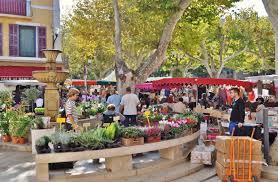 Cassis Marche Provencal Baux De Provence Rhone Fos Sur Mer