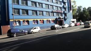 Buck Wild Takes You What S Inside Of Pascha Brothel KÃ¶ln Germany - EPORNER