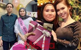 Jadi itu ide yang bagus. Janganlah Bazir Duit Kenapa Beli Hadiah Tak Terbalas Jasa Orang Tua Bella Astillah Hadiahkan Barang Kemas Buat Ibu Sempena Hari Lahir Media Hiburan