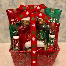 Only 2 available and it's in more than 20 people's carts. Pin By Party Ideas On Diy Gifts Bath Gift Basket Christmas Gift Baskets Candy Gift Baskets