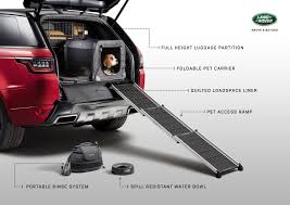 Land Rover S Five Star Dog Friendly Pet Packs Land Rover International Homepage