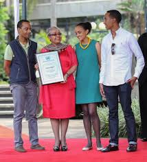 Un article de wikipédia, l'encyclopédie libre. First Lady Margaret Kenyatta Named United Nations Person Of The Year And President Uhuru Is Proud Of Her Ulizalinks Co Ke