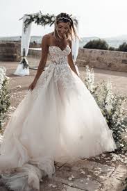 New, sample and used galia lahav wedding dresses for sale at amazing prices. 20 Real Brides Who Wowed In Galia Lahav Wedding Dresses