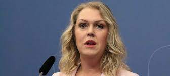 Här intervjuas socialminister lena hallengren (s) om coronaläget i landet och den kraftiga åtgärden som kommer vidtas. Lena Hallengren Ny Minister Synskadades Riksforbund
