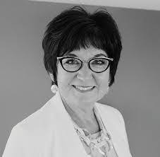 Amy Youngman's Instagram, Twitter & Facebook