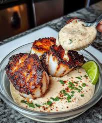 Seared Scallops with Cilantro Lime Sauce ☀️ Ingredients: For the Scallops:  8 large sea scallops 1 tablespoon olive oil 1 teaspoon paprika 1/2 teaspoon  garlic powder 1/4 teaspoon salt 1/4 teaspoon black