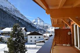 Spa facilities include a finnish sauna, a steam bath, and an infrared cabin. Zimmer Hotel Pension Gampeler Hof In Galtur