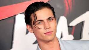 Sarah Catherine Hook: 10 facts about the First Kill actress