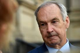 Racehorse trainers returning to south-west Victorian beaches a 'savage  blow', environmental group says