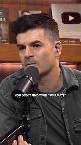 Anna Canfield's Instagram, Twitter & Facebook