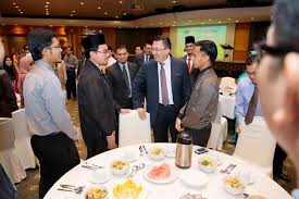 Pada 1 jun 2011, kerajaan telah memperkenalkan satu program yang akan memberi manfaat kepada para graduan yang menganggur. Sl1m 2014 Tabung Haji