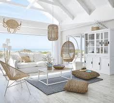Lampadaire En Bois Flotte Et Abat Jour Blanc H159 Nirvana Maisons Du Monde Beach House Design Beach House Interior Design Beach House Decor