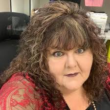 Sonya Dunning's Instagram, Twitter & Facebook