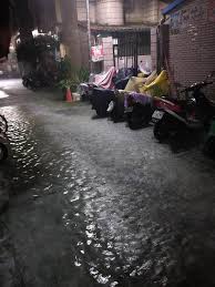 ·高雄淹水影片流出 台网友：怎没看到最爱高雄的市长？ · 台湾地区户均人数逐年减少 2人以内家庭户占比过半 · 最新民调显示多数台湾民众支持两岸交流 è±ªé›¨éŽå¾Œé–€å‰æœ‰å°æ²³ ç¶²å‹é»žå é«˜é›„é€™äº›åœ°å€æœ€å¥½åˆ¥è²·