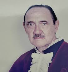 O primeiro doutor da Faculdade de Odontologia da USP segue lecionando