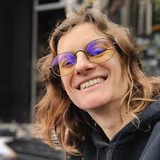 ARQUITETURA E URBANISMO PARA TODOS: Equipe do ArqLab-Senac transbordou as  fronteiras da criatividade e criou o baralho da Arquitetura Brasileira, com  imagens de construções icônicas e de arquitetos importantes para o  desenvolvimento