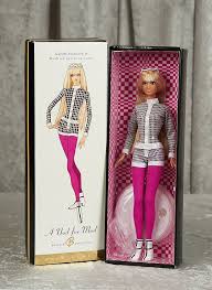 Los miembros del jurado tardaron poco más de diez horas de deliberaciones hasta alcanzar este veredicto. Barbie Nostalgia Old Store Stock A Warehouse Find From Florence George Http Www Florenceandgeorge Com Vintage Barbie Dolls Barbie Playsets Barbie Dolls