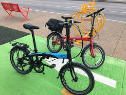 Estamos hablando de dos marcas de bicis plegables con mucho nombre e innovación a sus espaldas. Folding Bikes Dahon And Younger Sibling Tern Andy Thousand