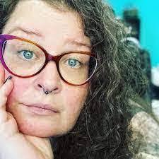 Heather Stufflebean's Instagram, Twitter & Facebook