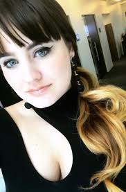 Fenty Gloss Bomb Review