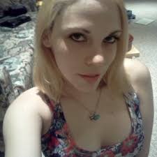 shelbie lyn buck (@buckybitch420)