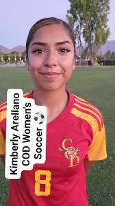 Sarah Nieto's Instagram, Twitter & Facebook