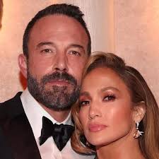 Jennifer Lopez files to drop Ben Affleck's last name as divorce drama drags  out