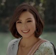 Francine Short's Instagram, Twitter & Facebook