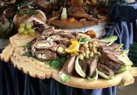 Renaissance faire party costumes are extremely popular and will have your friends and family talking for years to come. Dishes On The Menu At Medieval Banquets